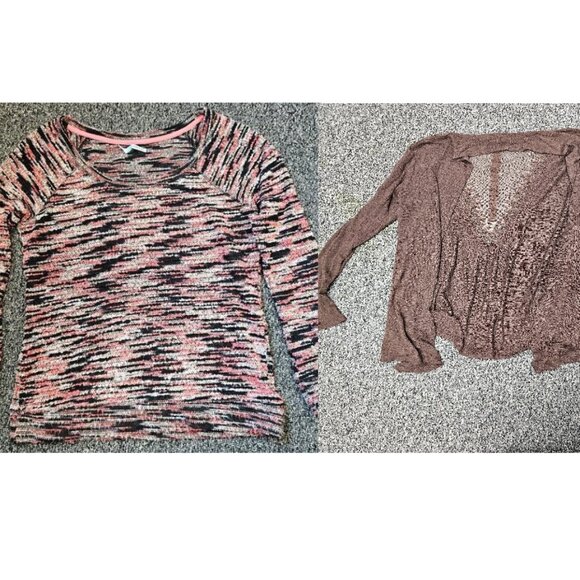 BOGO🎀 BUNDLE OF 2 Maurices Sweaters- Medium - Picture 1 of 8